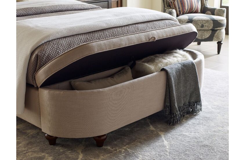 STORAGE BENCH FOOTBOARD W/RAILS 6/0 Room 3