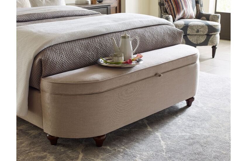 STORAGE BENCH FOOTBOARD W/RAILS 6/0 Room 2