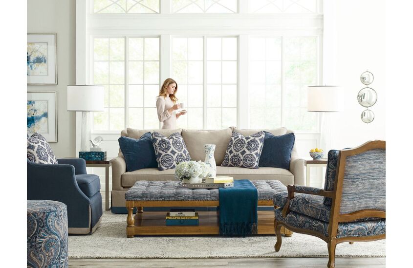 PEARCE TUFTED OTTOMAN Room