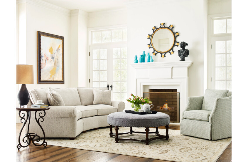 AUBREE SWIVEL CHAIR Room