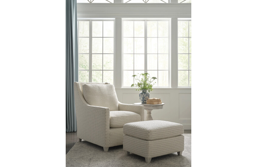 ELLEREY OTTOMAN Room