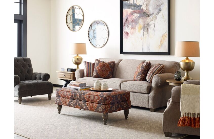 LYNCHBURG LARGE SOFA Room 3